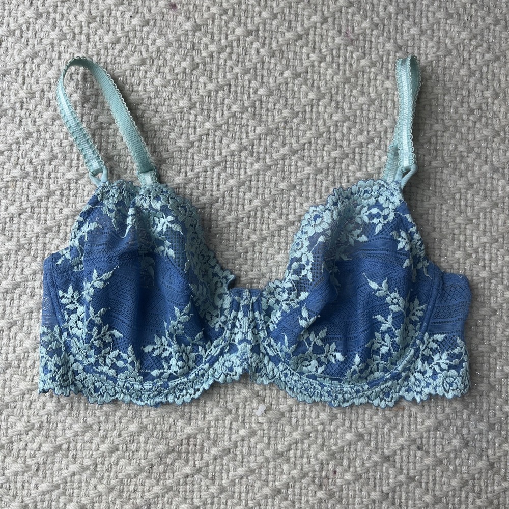 Wacoal 65191 34D blue lace underwire unlined semi sheer Bra
